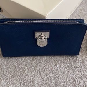 Michael Kors navy wallet